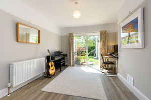 Family Room- click for photo gallery